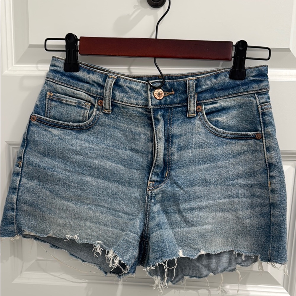 American Eagle l Stretch Denim Mom Shorts